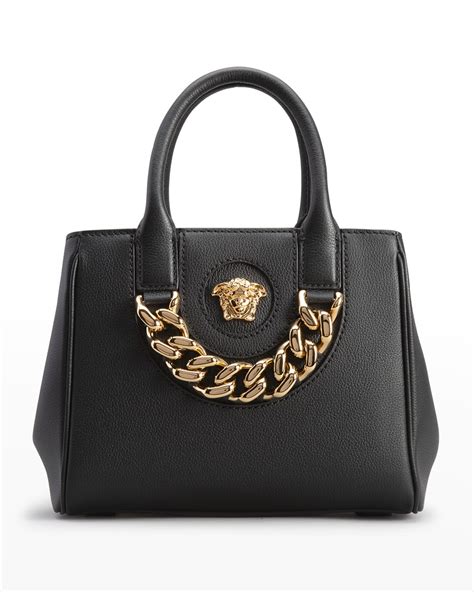 singnificato medusa versace|versace la medusa tote bag.